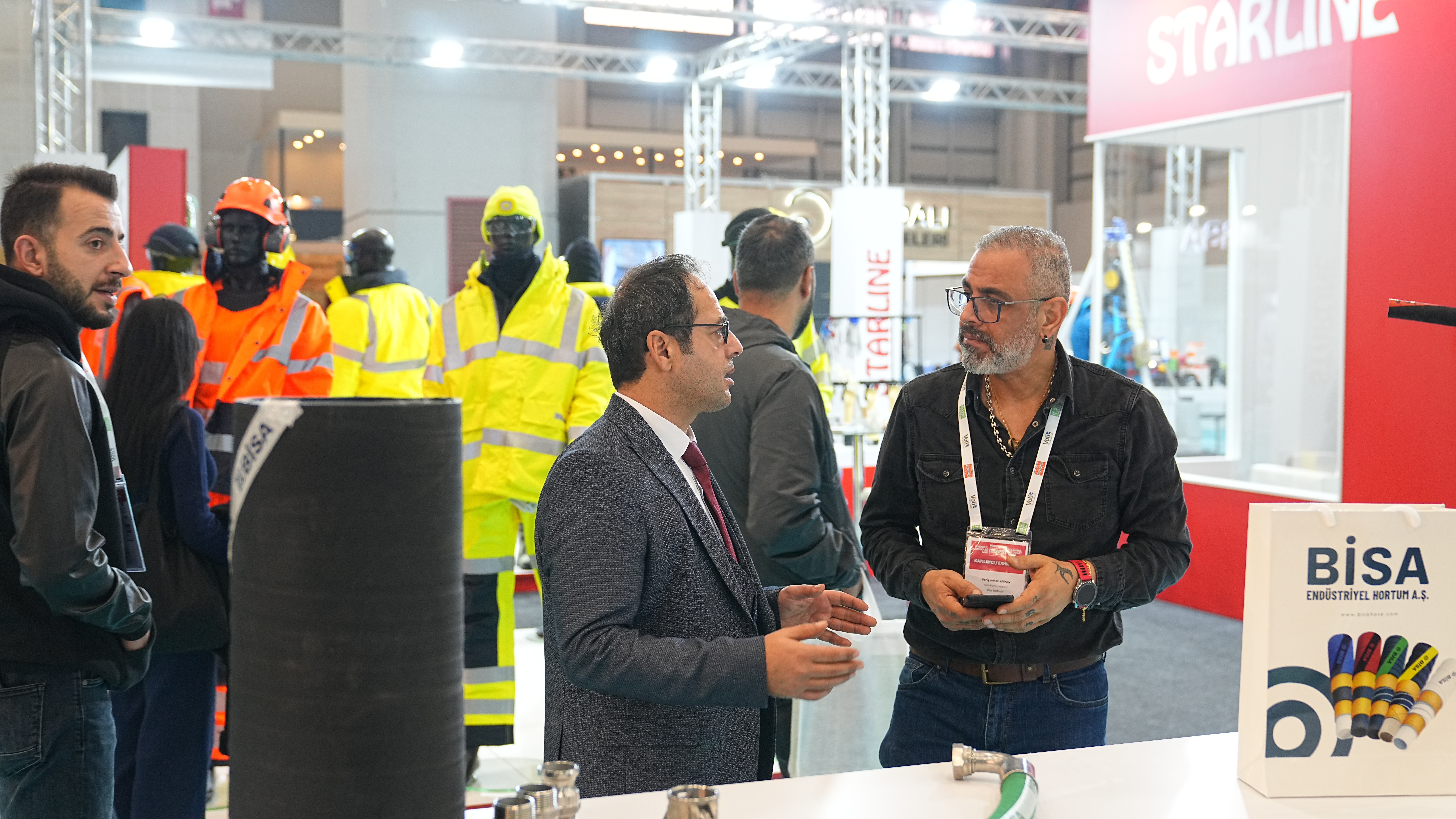 Proje Müdürü Zülküf Karadayı katılımcı firmaları ziyaret ediyor